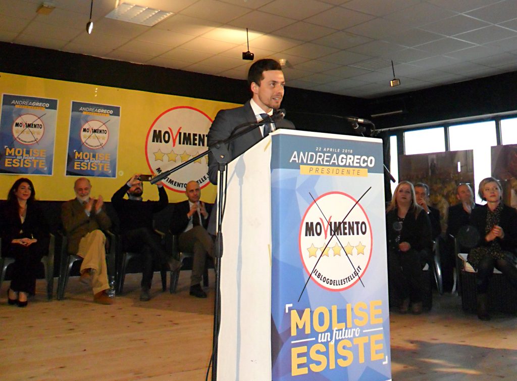 Scacco di Greco ai viceré. «Basta chinare il capo e il potente cadrà dal trono»