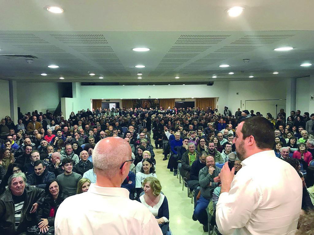 Rush finale, tutti in Molise. Berlusconi torna per due giorni