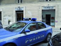 Colpo in pieno giorno in via Mazzini a Campobasso, svaligiata un’orologeria