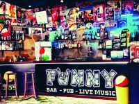 ROTELLO. Musica rock di grande livello al Funny Pub: arriva la band I Komandanti & Golinelli