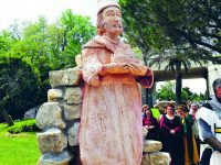 Termoli diventa “città timoteana”, messa a dimora la statua
