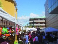 Fiera delle cipolle, un fiume di gente ha invaso Isernia