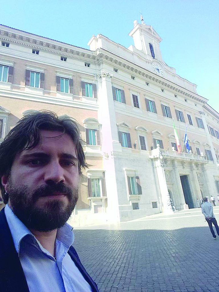 Basta giocare a nascondino, i molisani hanno diritto di sapere: fuori il nome