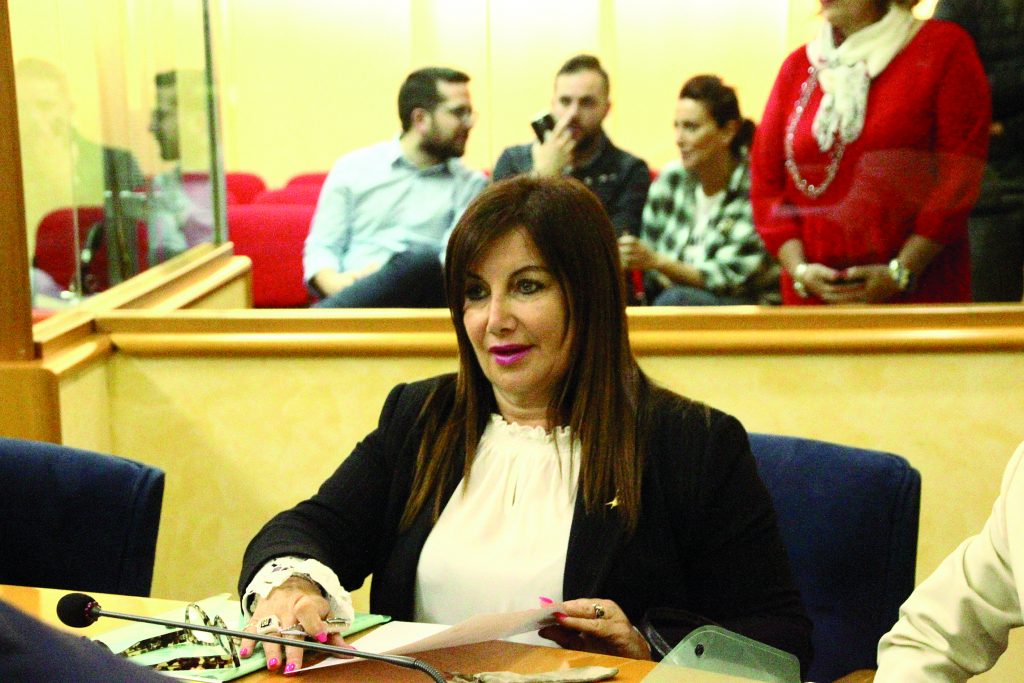 Accoglienza migranti a Isernia, Calenda: «In via Berta un ghetto pericoloso»