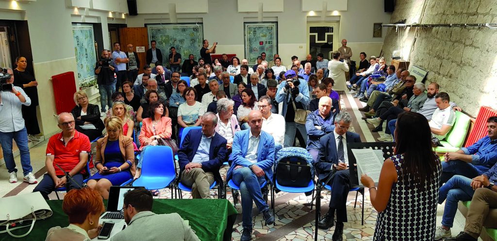 Pd, il direttorio si insedia prima delle ferie. Ma la vera partita si giocherà alle primarie