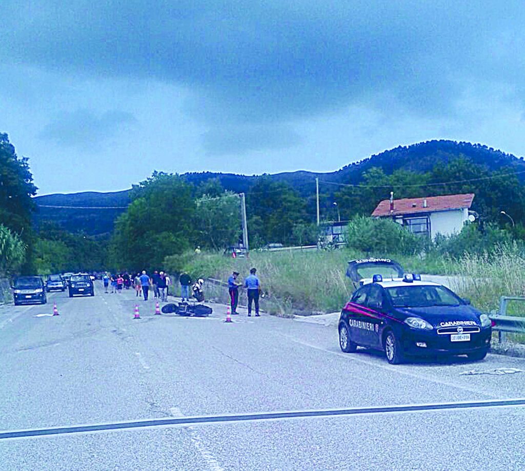 Centauro cade e muore sul viadotto di Belmonte