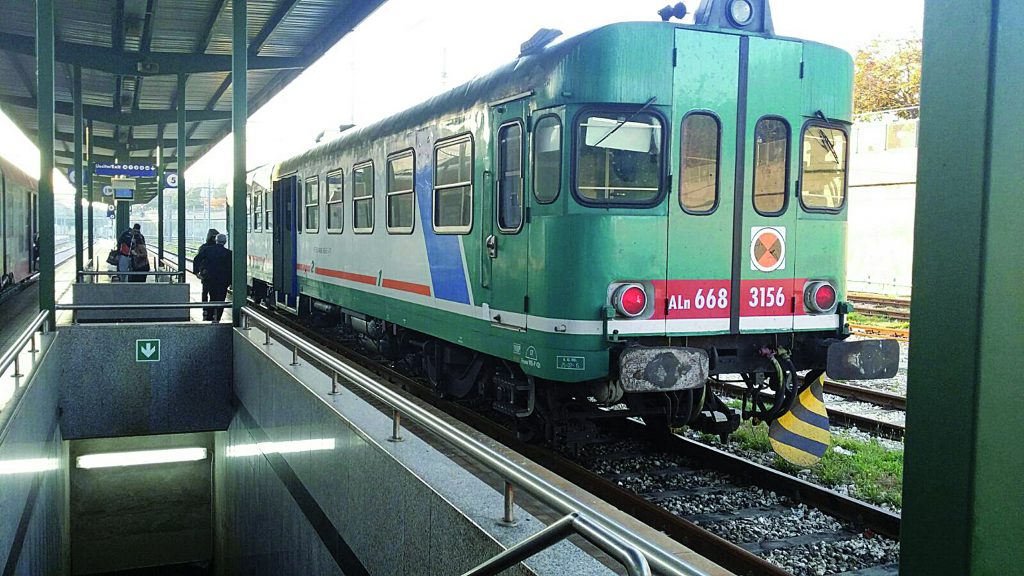 Pendolari sulla tratta Termoli-Foggia: «Ammassati come nel carro bestiame»