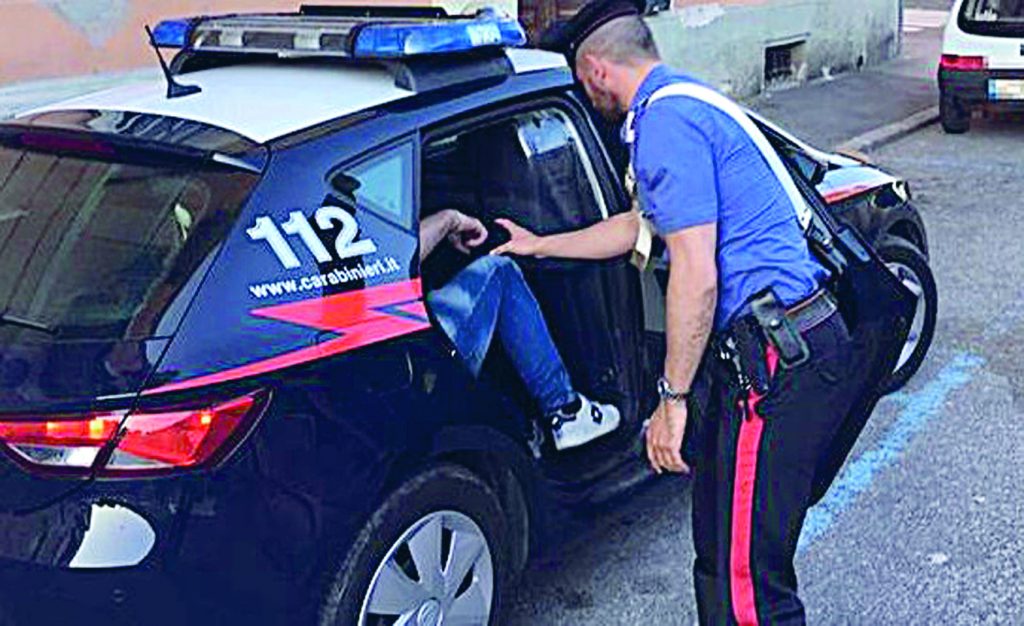 Isernia, carabinieri si fingono portieri d’albergo e sventano una truffa