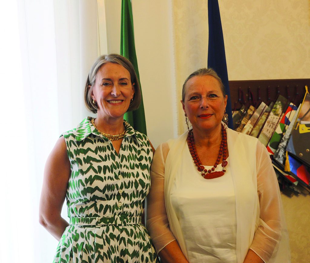 Console Usa e prefetto a confronto, focus sull’accoglienza migranti