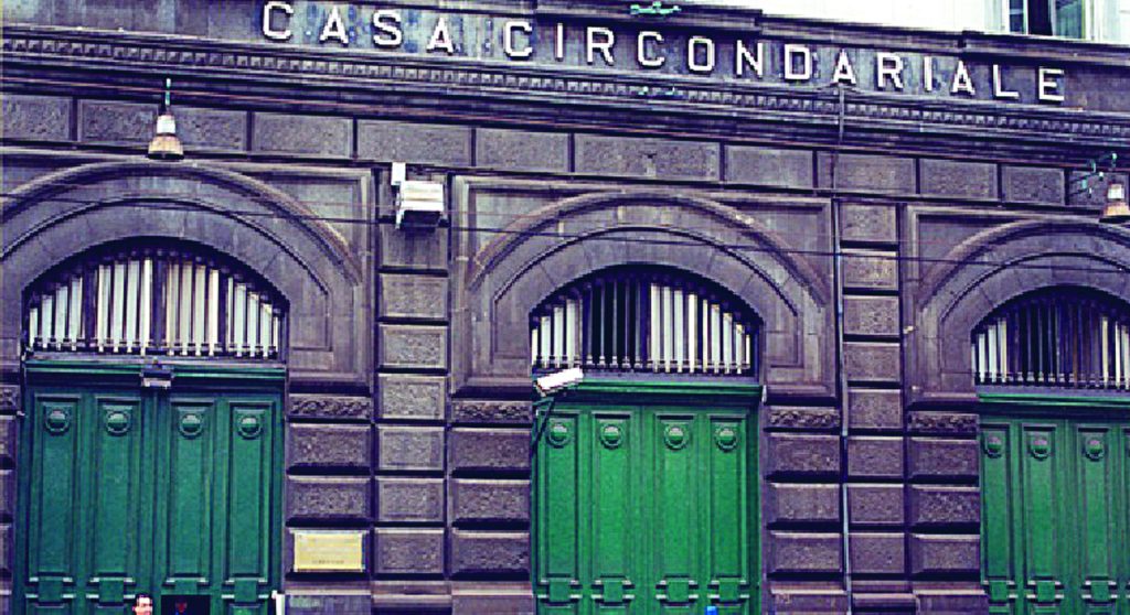 La segue fino a Napoli e minaccia di ucciderla, 52enne di Campobasso in manette