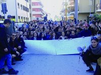 Isernia, alunni e genitori chiedono la chiusura delle scuole