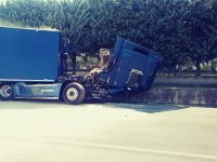 Ripalta di Foggia, schianto tra furgone e tir sulla statale 16: morti 12 immigrati