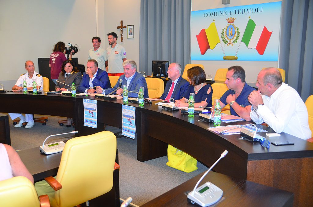 Termoli, costa dei Delfini più sicura ad agosto col “presidio acquatico”