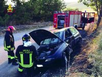 Rotello, 18enne si ribalta con l’auto: tirato fuori da cittadini e pompieri