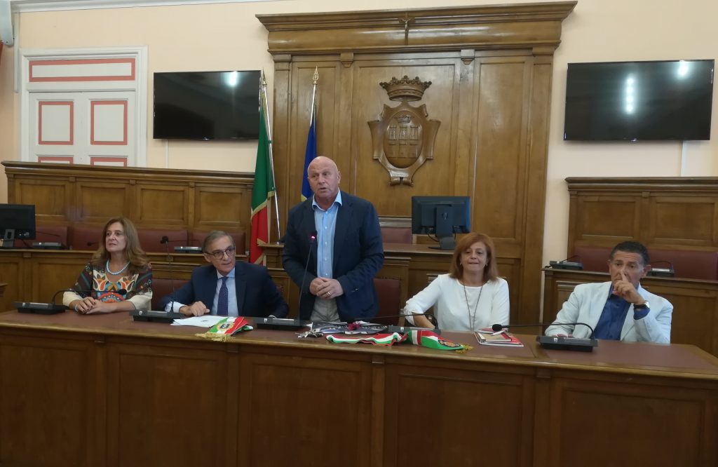 Bando Periferie, accordo tra Anci e Conte: risorse salve ma i tempi si allungano