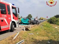 Termoli, guardrail infilza un Doblò: muoiono donna e genero