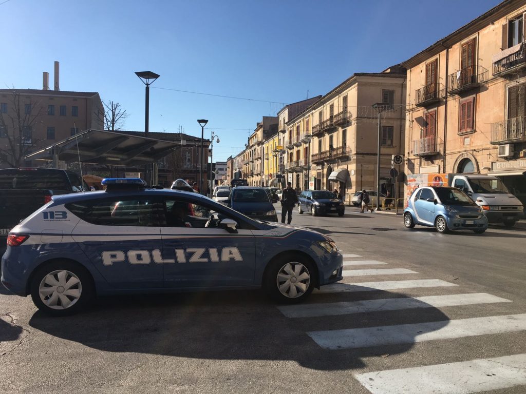 Botte da orbi alla Stazione di Isernia tra due extracomunitari, arrivano 118 e Polizia
