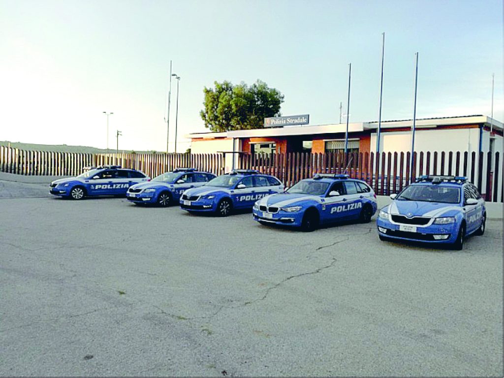 Reati legati alla prostituzione, arrestato ricercato albanese sull’A14