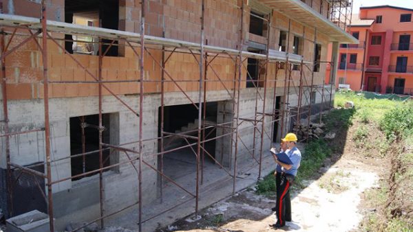 Lavoro irregolare, imprenditore campano stangato dall’Arma a Colli a Volturno