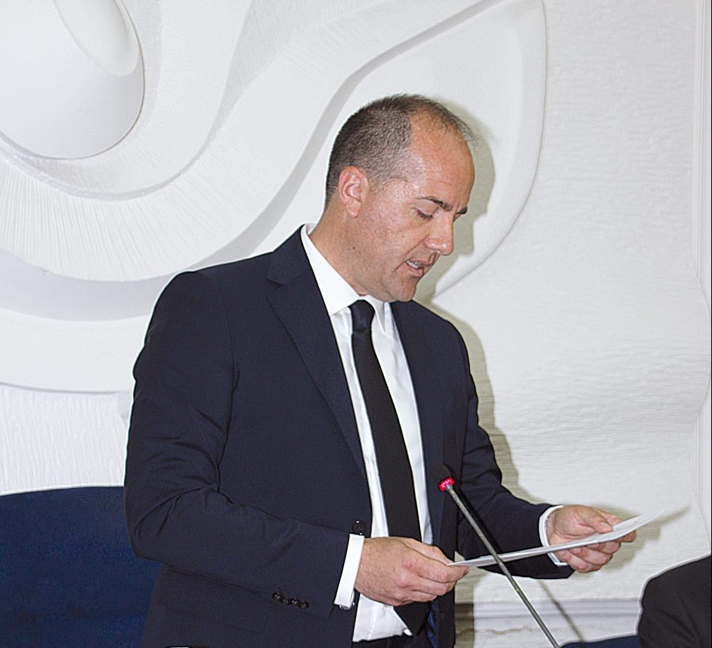 Giornata della memoria, Micone: «Alle 11.32 fermiamoci tutti»