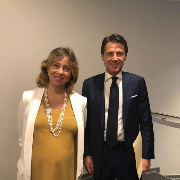 Dl fiscale già firmato, quello che stabilisce l’incompatibilità ancora no