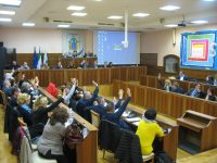 Isernia, il consiglio comunale si schiera con la stampa: «I 5s vogliono zittire i giornalisti»