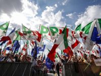 Il Pd ancora non riparte: primarie rinviate a febbraio. Ma decide Roma