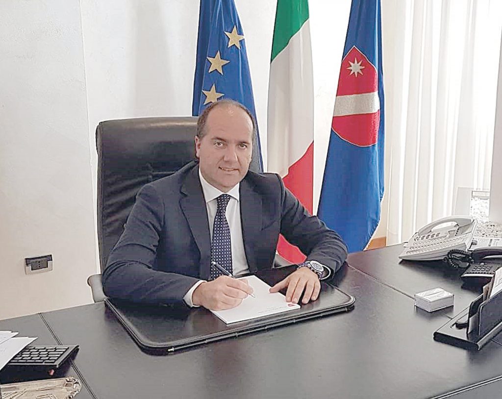 Giunta azzerata, Toma incassa il sostegno del presidente Micone. Il monito agli alleati: basta critiche sterili e atti di protagonismo