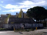 Campobasso, una distesa di siringhe nel bunker di via Friuli: i residenti insorgono