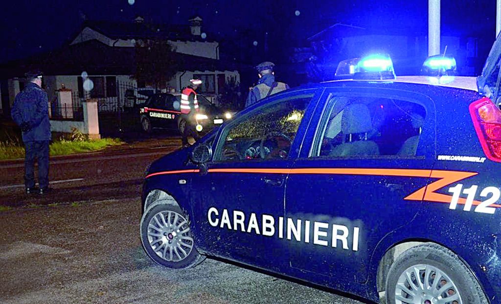Furto in villa a Fornelli: bottino magro e danni ingenti