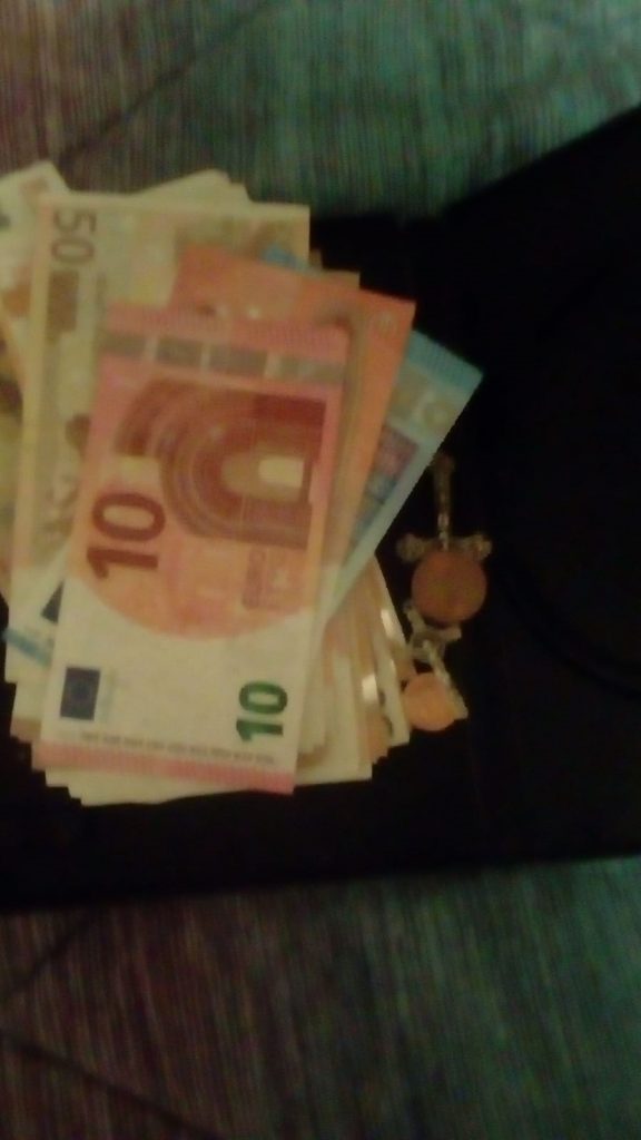 Mistero a Campomarino, ritrova in auto i soldi che le erano stati rubati durante la rapina