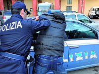 Rapina un negozio e va a comprare l’eroina: isernino arrestato