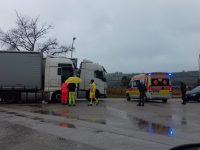 Il camionista polacco ritrovato senza vita a Termoli diventa l’emblema di un mondo assurdo