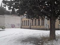 A Campobasso neve davanti alle scuole e marciapiedi come piste di pattinaggio, è polemica