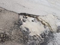 Sciolta la neve restano le buche, slalom per le strade di Agnone