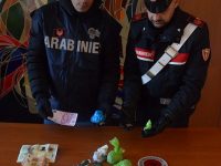 Isernia, droga in casa e nel centro di accoglienza: scattano gli arresti