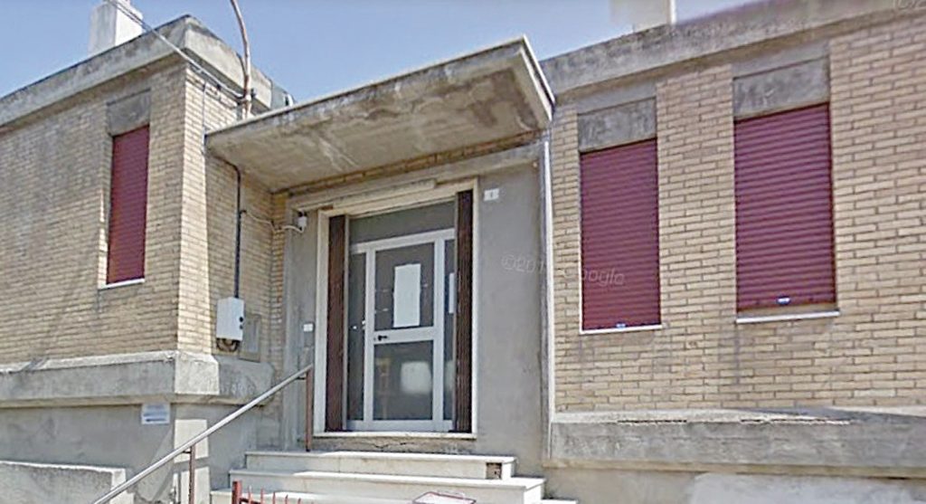 Colletorto, giovane incappucciato rapina la guardia medica