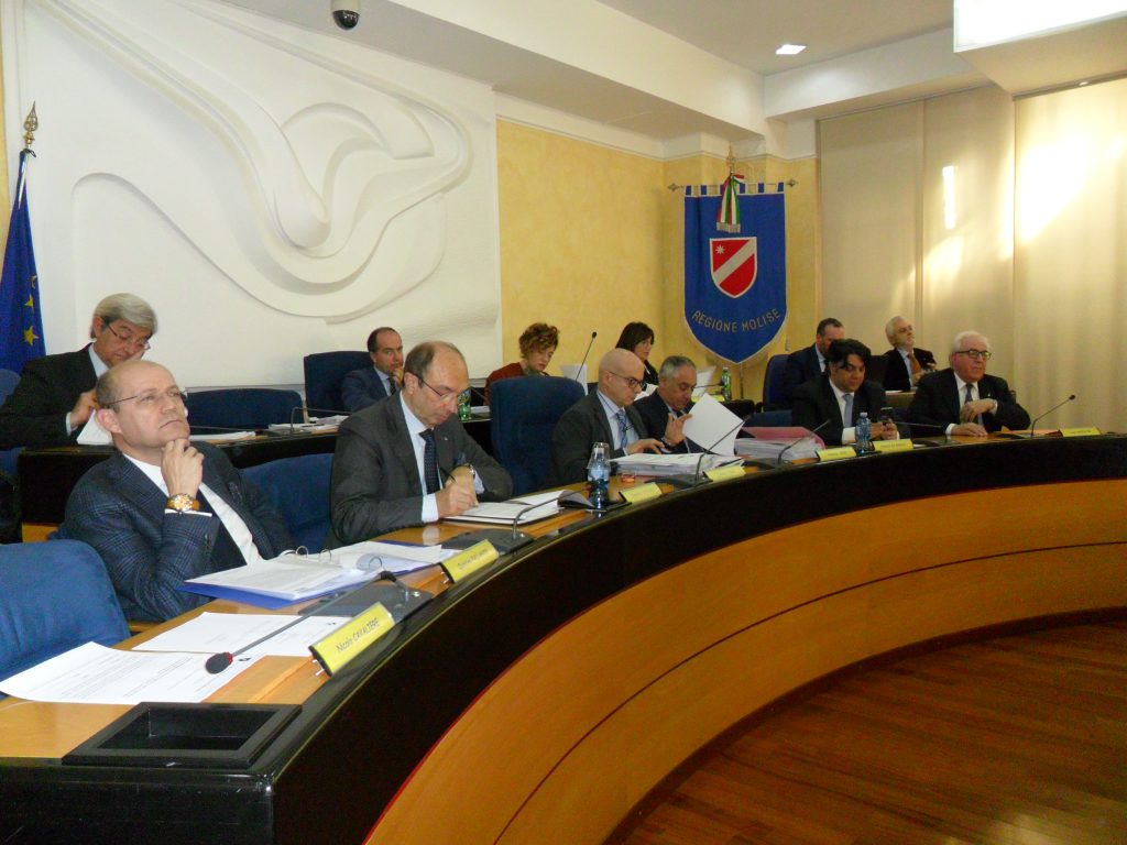 Autonomia dei più forti, il Consiglio dice no alla «secessione ‘anticipata’»