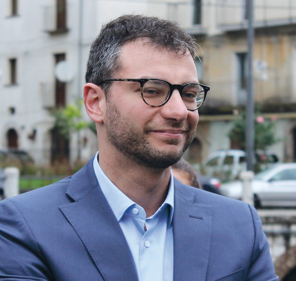 Primarie, Buono punta a cambiare il Pd: «Solo io posso farlo»