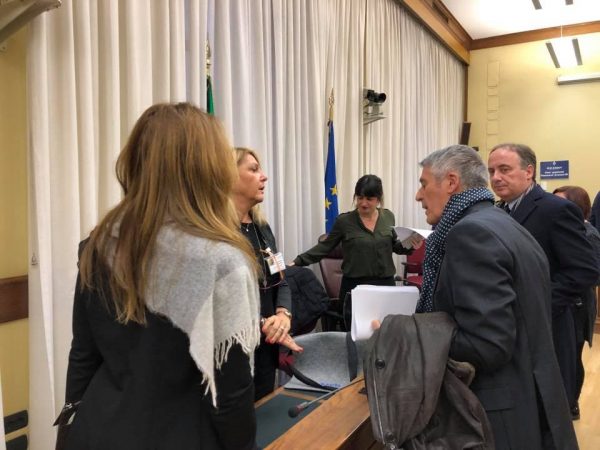 Reddito di cittadinanza, Regioni pronte ad andare alla Consulta sui navigator