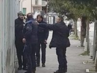 Campobasso, punta la pistola contro il detenuto: agente sospeso dal servizio