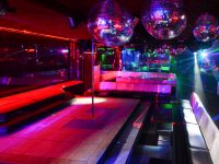Night club ‘travestito’ da circolo privato, chiuso un locale a Toro