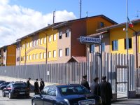 Agnone, tenta il suicidio con il gas di scarico dell’auto: 40enne salvato dai Carabinieri