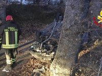 Campobasso, si ribalta con l’auto in zona Mascione: 19enne ricoverato in codice rosso