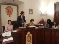 Caracciolo di Agnone, tutti contro l’Asrem: «Gestione fallimentare»