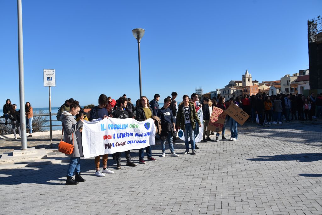 «Non esiste un pianeta B, salviamo il mondo»