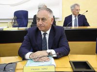 L’ira di Niro: «A Roma pensano di poter dettare la linea? Si sbagliano»