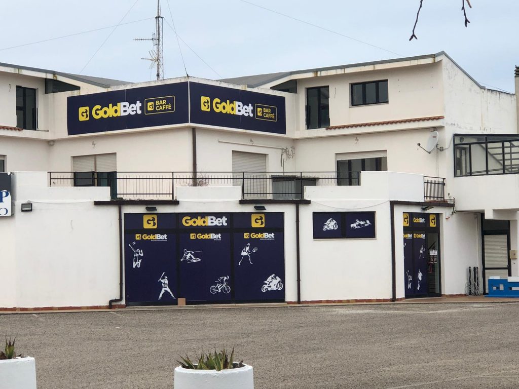 Termoli, entrano armati di pistola e aggrediscono il titolare dell’agenzia Gold Bet