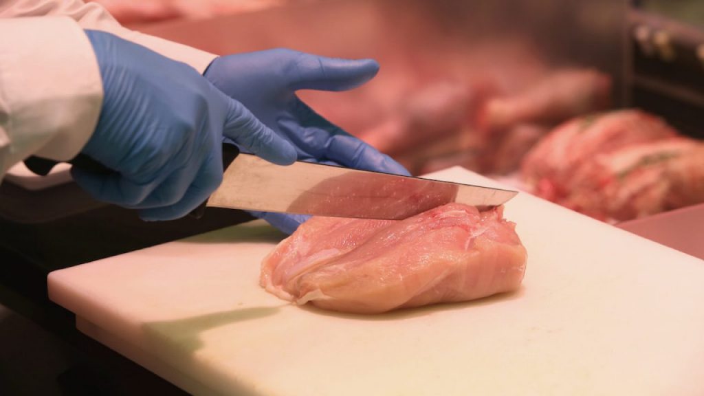 L’appello di Coldiretti: stop al pollo ‘truccato’ dall’Ucraina