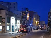 Termoli, il vento fa traballare impalcatura: paura in via Molise